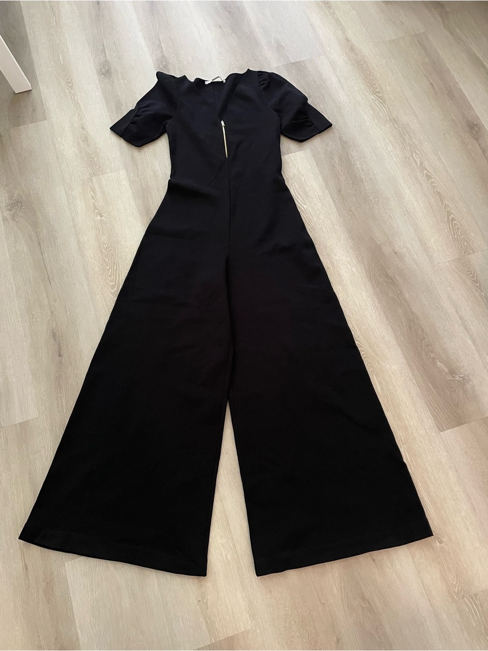 Gorgeous Stella McCartney Black Wide-Leg short Sleeve Jumpsuit